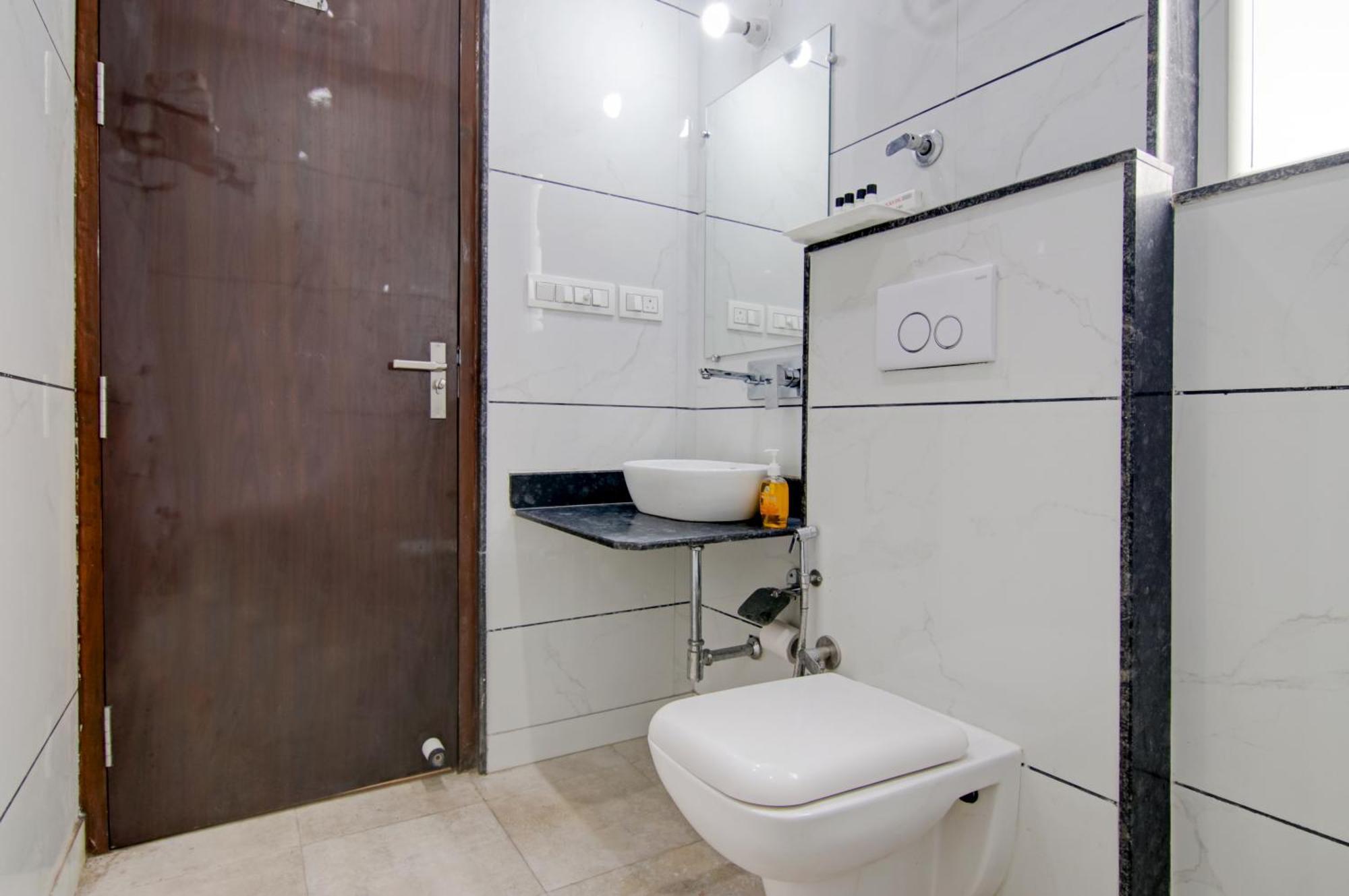 Hotel Good Will Residency - Cyber City Gurgaon Exteriör bild